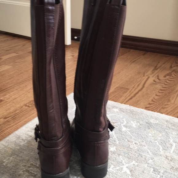 Liz Claiborne brown tall boots. Wider calf with stretch. Sz 8.5. Brown. - Picture 4 of 8